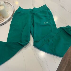 Nike Joggers